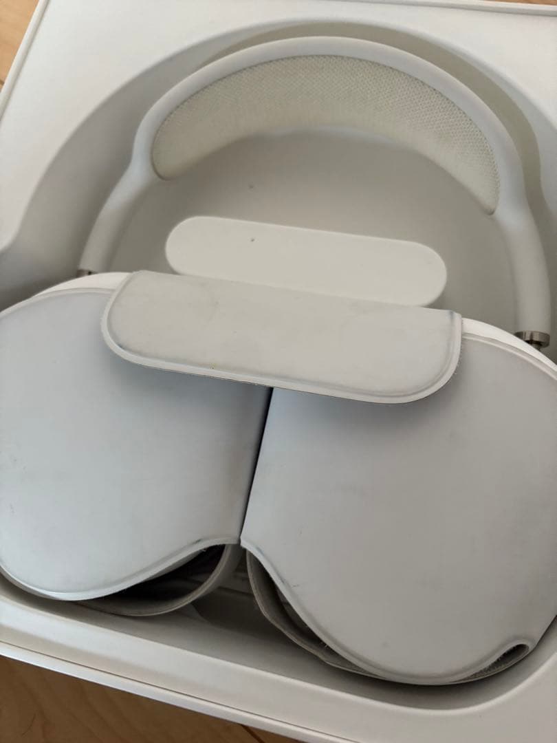 Air Pods Max シルバー