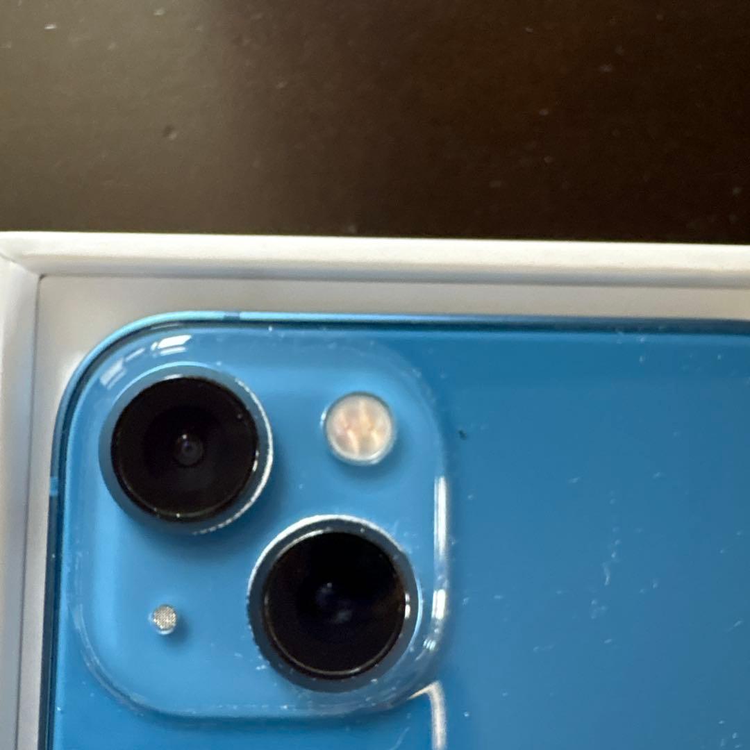 Apple iPhone 13 青 本体