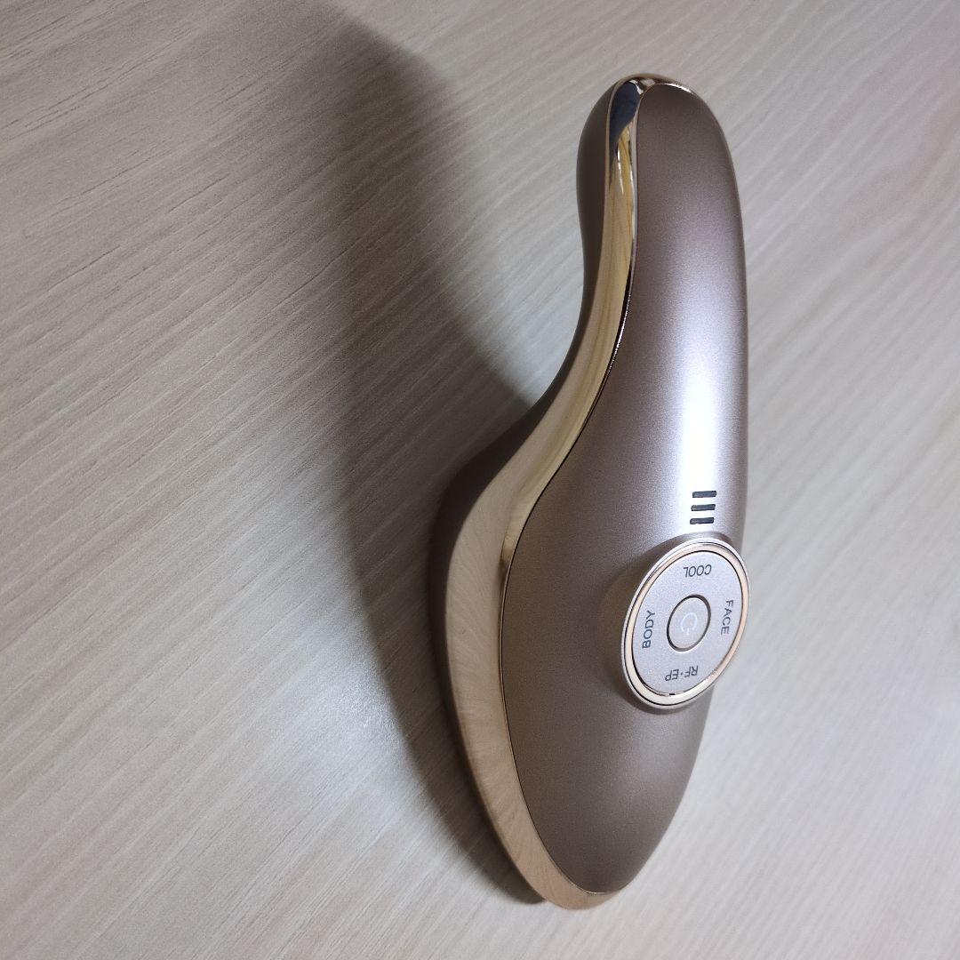 ME LA BOUM　IKKOプロデュースの美顔器一万円台で購入可能！！