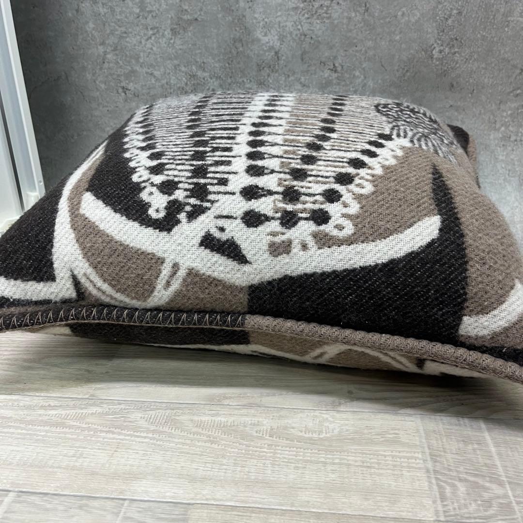 P*O様 ⭐︎HERMES エルメス クッション ブラウン ベージュ ウール カ