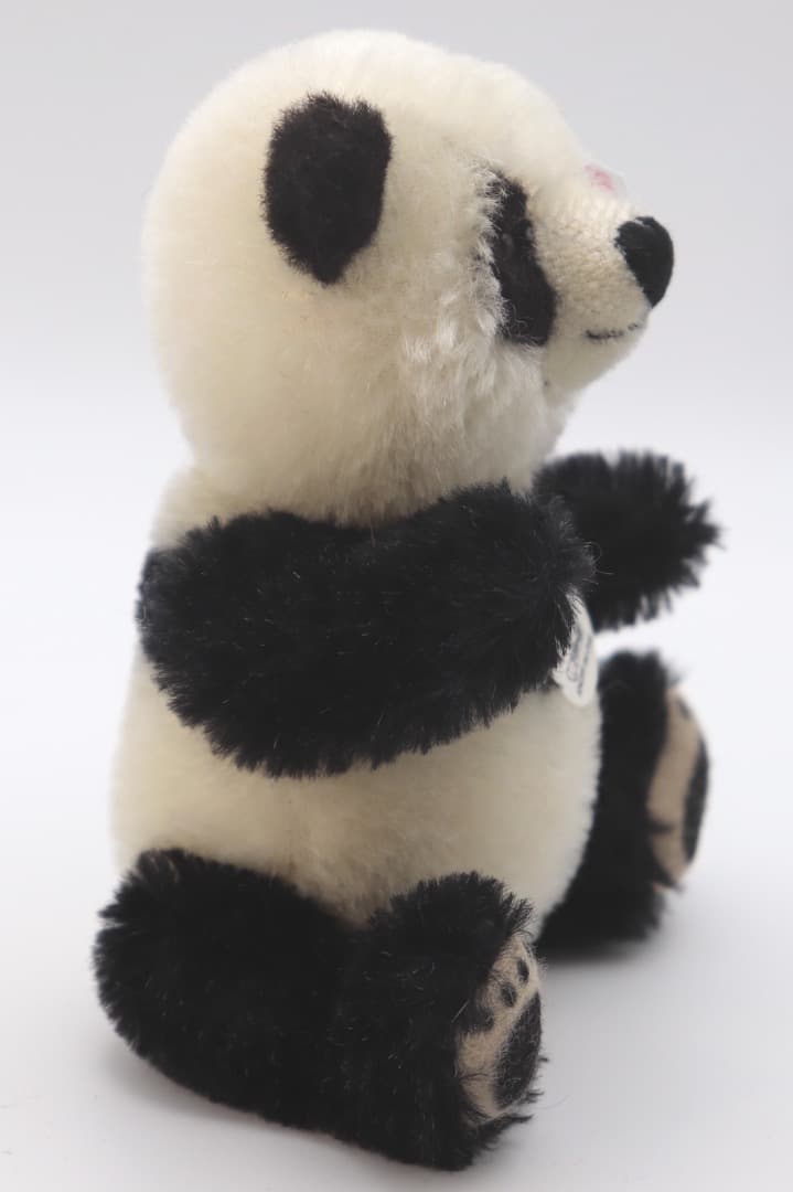 Steiff 北京PANDA 1,000体日本限定品ぬいぐるみ 約18cm
