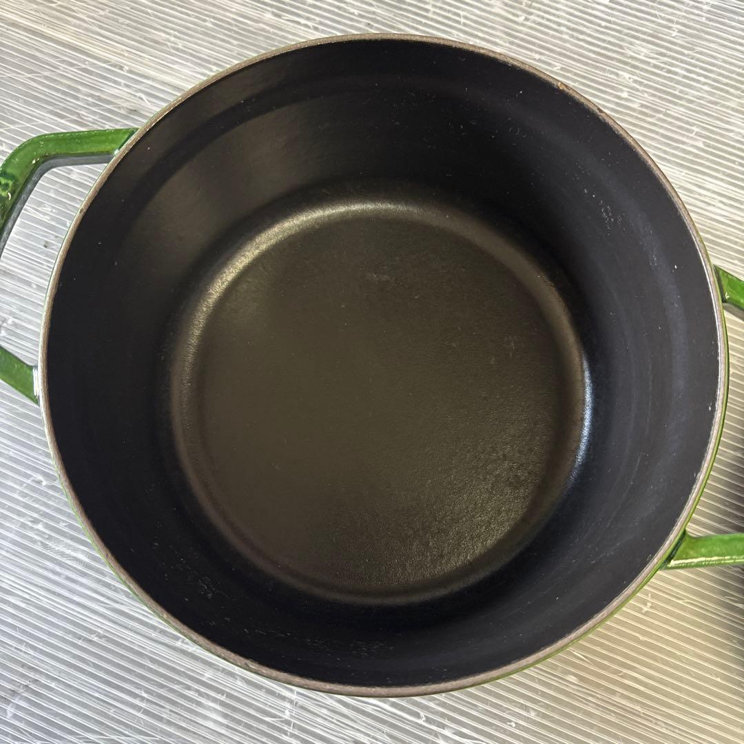 STAUB LA COCOTTE 赤 鍋 22cm 現状品