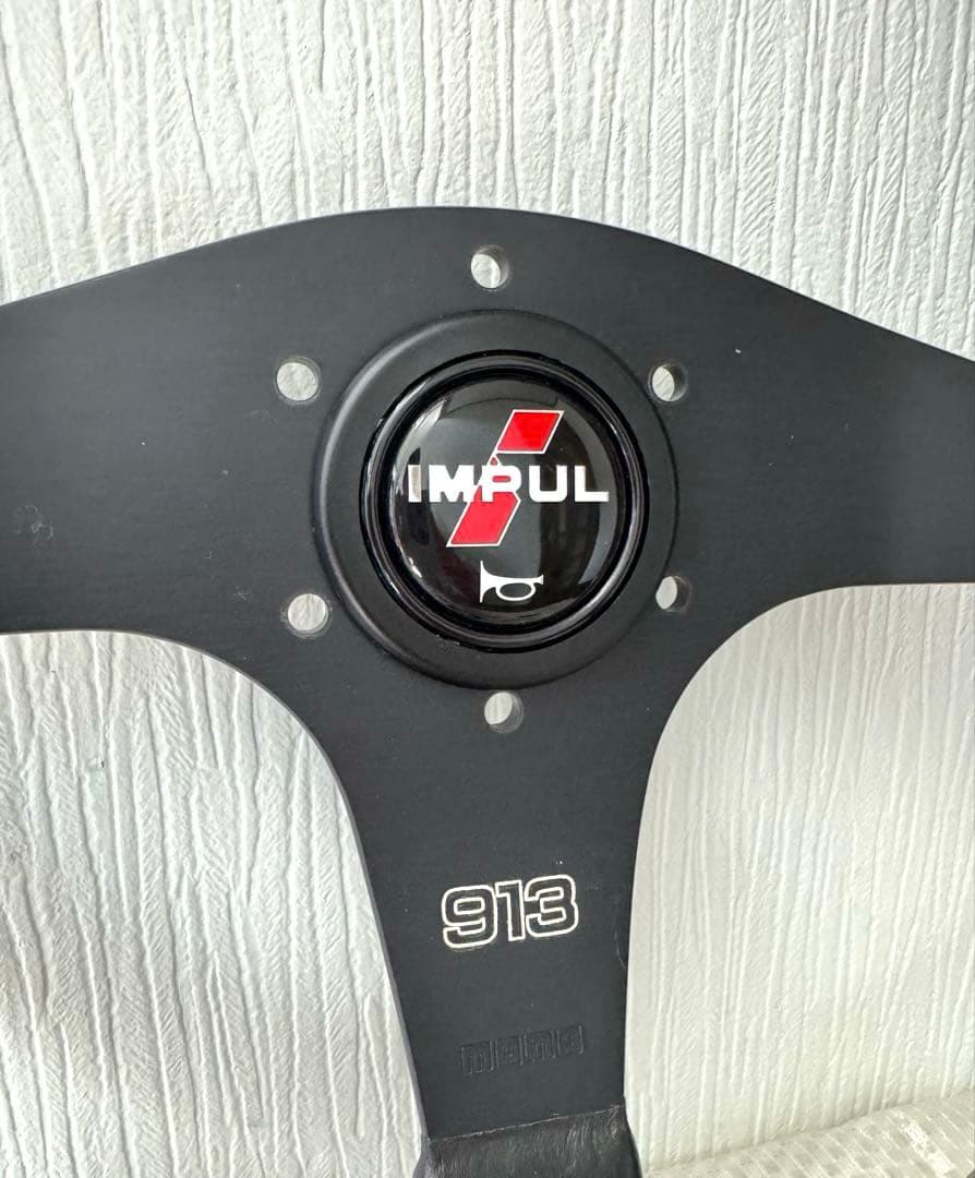 IMPUL ステアリング　913 Special 【MOMO】　正規品