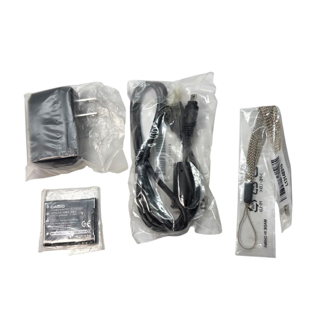 【極美品】CASIO EXILIM EX-Z900 レッド デジタルカメラ