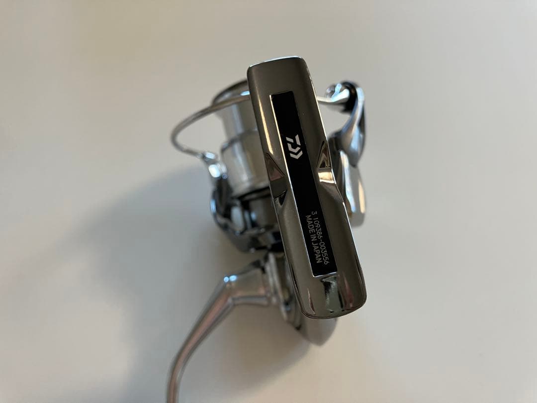 エースさま専用ダイワ　22イグジストLT2000S-H 純正スプール付