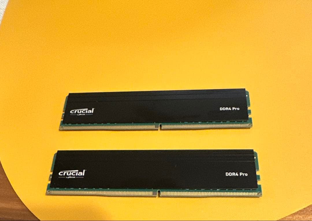 Crucial DDR4 Pro メモリー 2枚セット