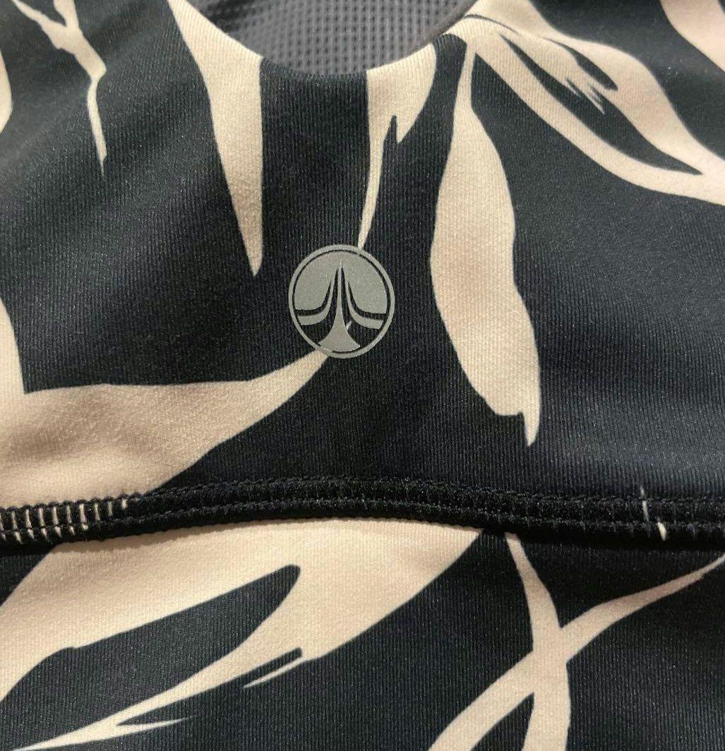 新品未使用 SUKALA LAVA ブラトップ Lサイズ　リーフ柄