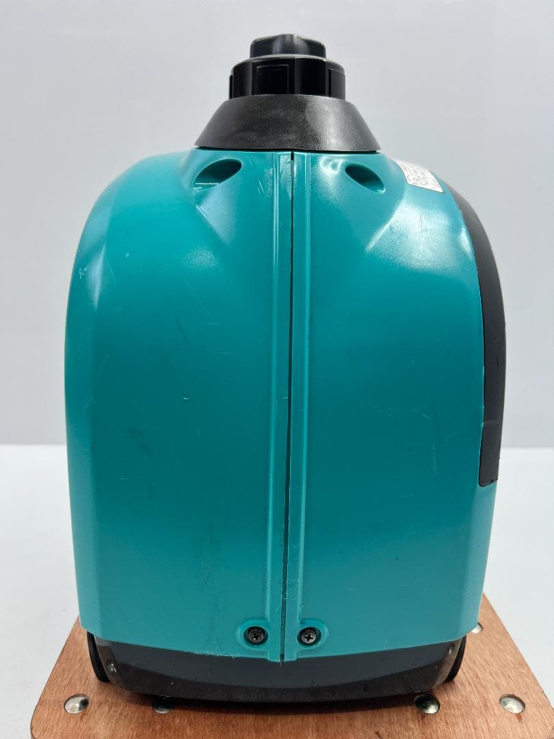 ず*ん様 1万スタート♪デンヨー インバーター発電機 GE-900SS-IV★動