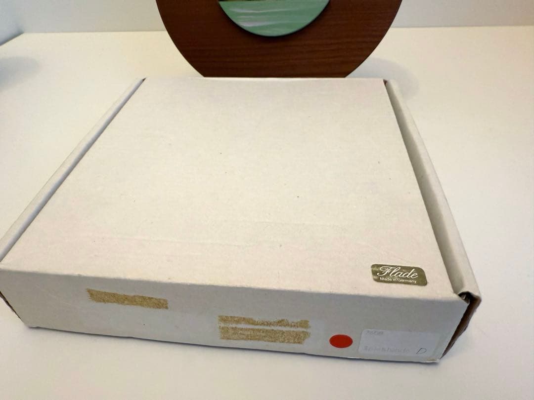 ドイツ　フラーデ　壁掛け　スタンド付き　女の子とおもちゃ　姉妹　うさぎ