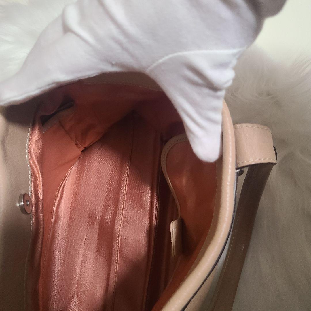 【美品】 土屋鞄 シボ革 レザーハンドバッグ ベージュ 上品 通勤 トート 軽量