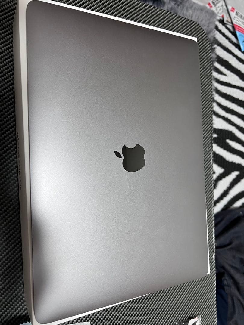 MacBook Air M1 2020 【8GB/256GB】13インチ