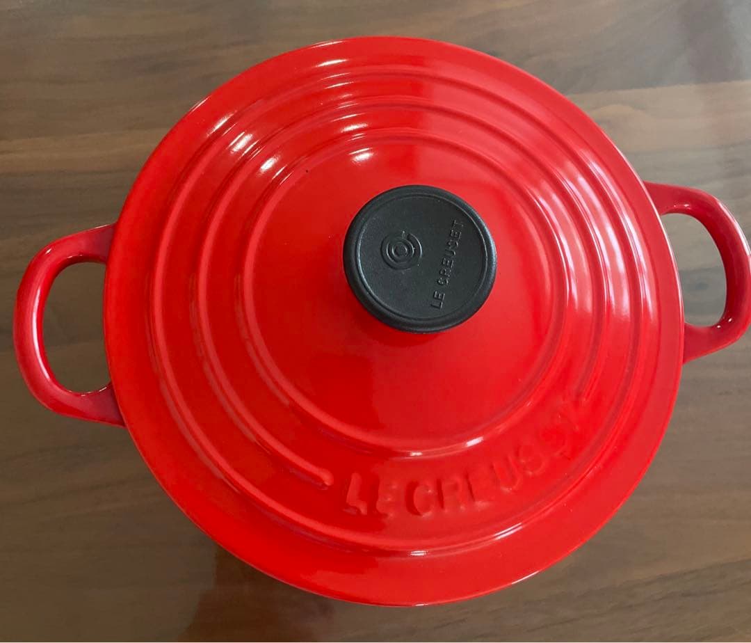 ☆美品☆ ルクルーゼ　ココットロンド　鍋　18cm