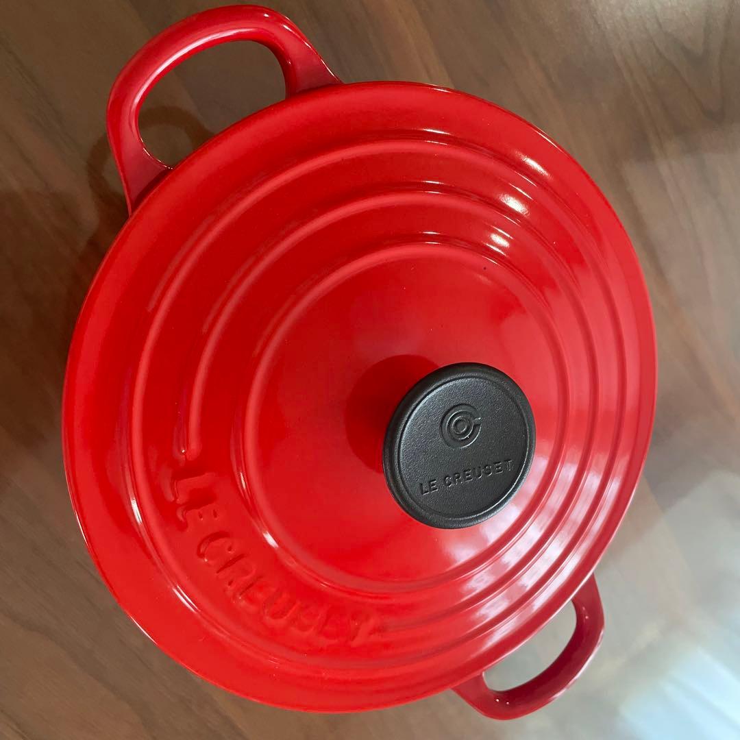 ☆美品☆ ルクルーゼ　ココットロンド　鍋　18cm
