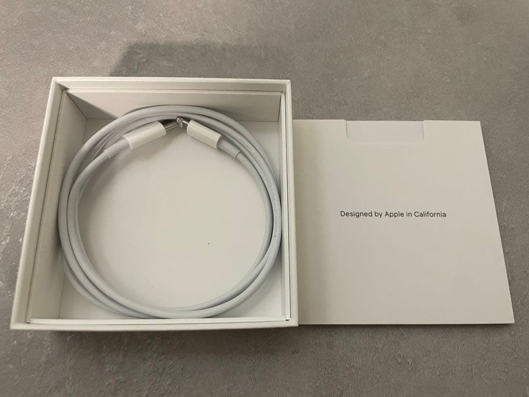 【美品】AirPods (第3世代) 本体 MagSafe充電ケース付き