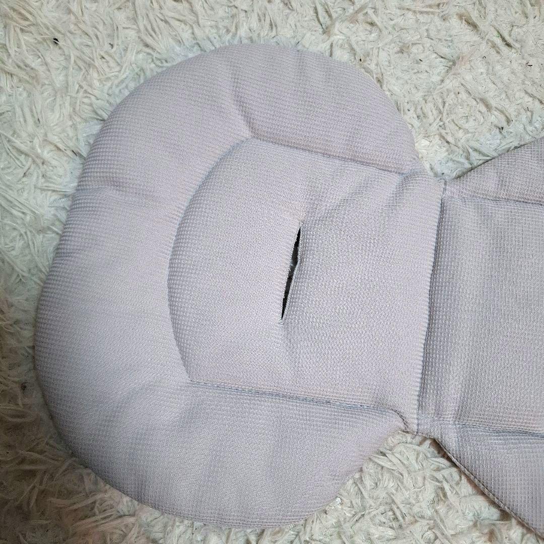 【極美品】コンビ ネムリラ 4キャス 電動 ハイローチェア シンプライト