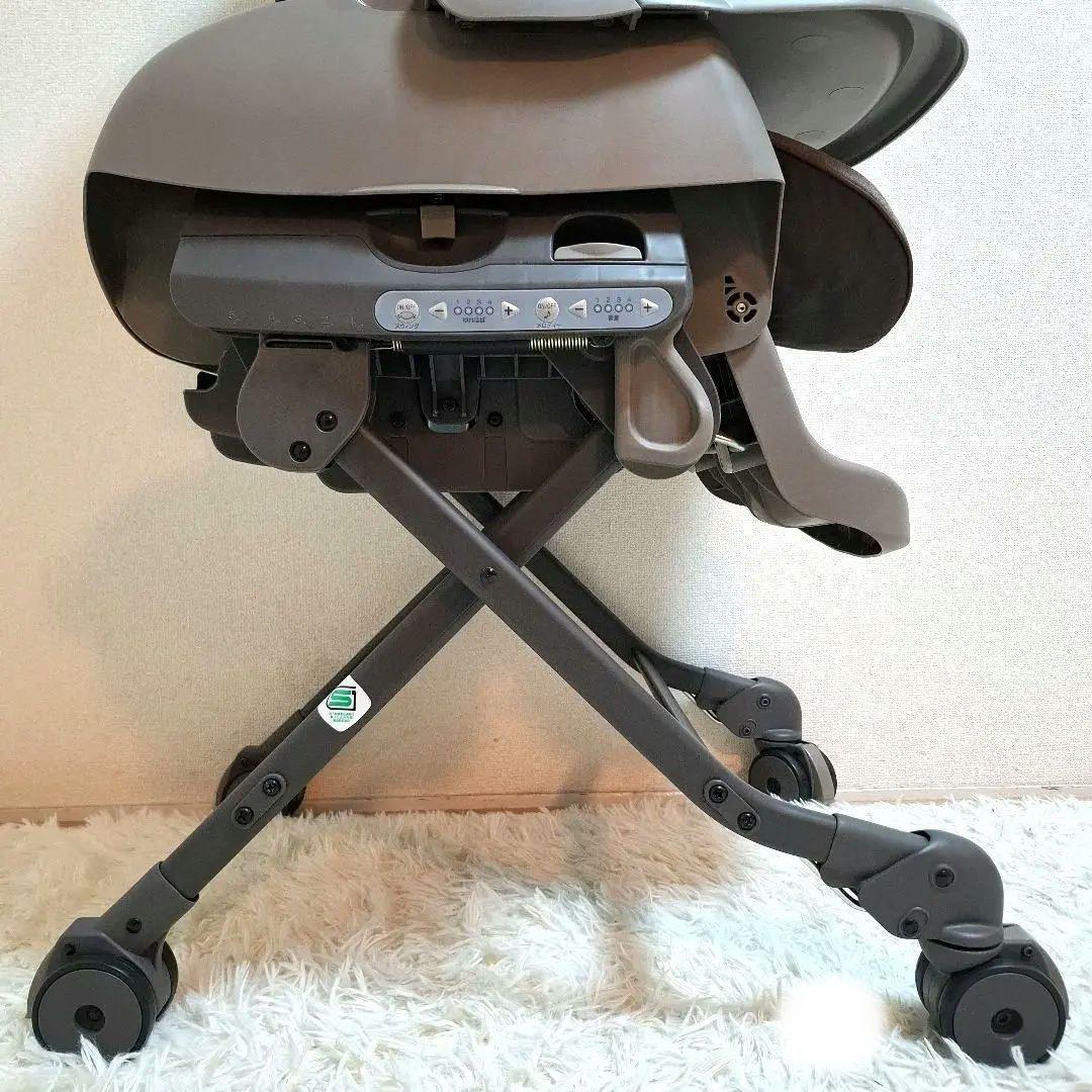 【極美品】コンビ ネムリラ 4キャス 電動 ハイローチェア シンプライト