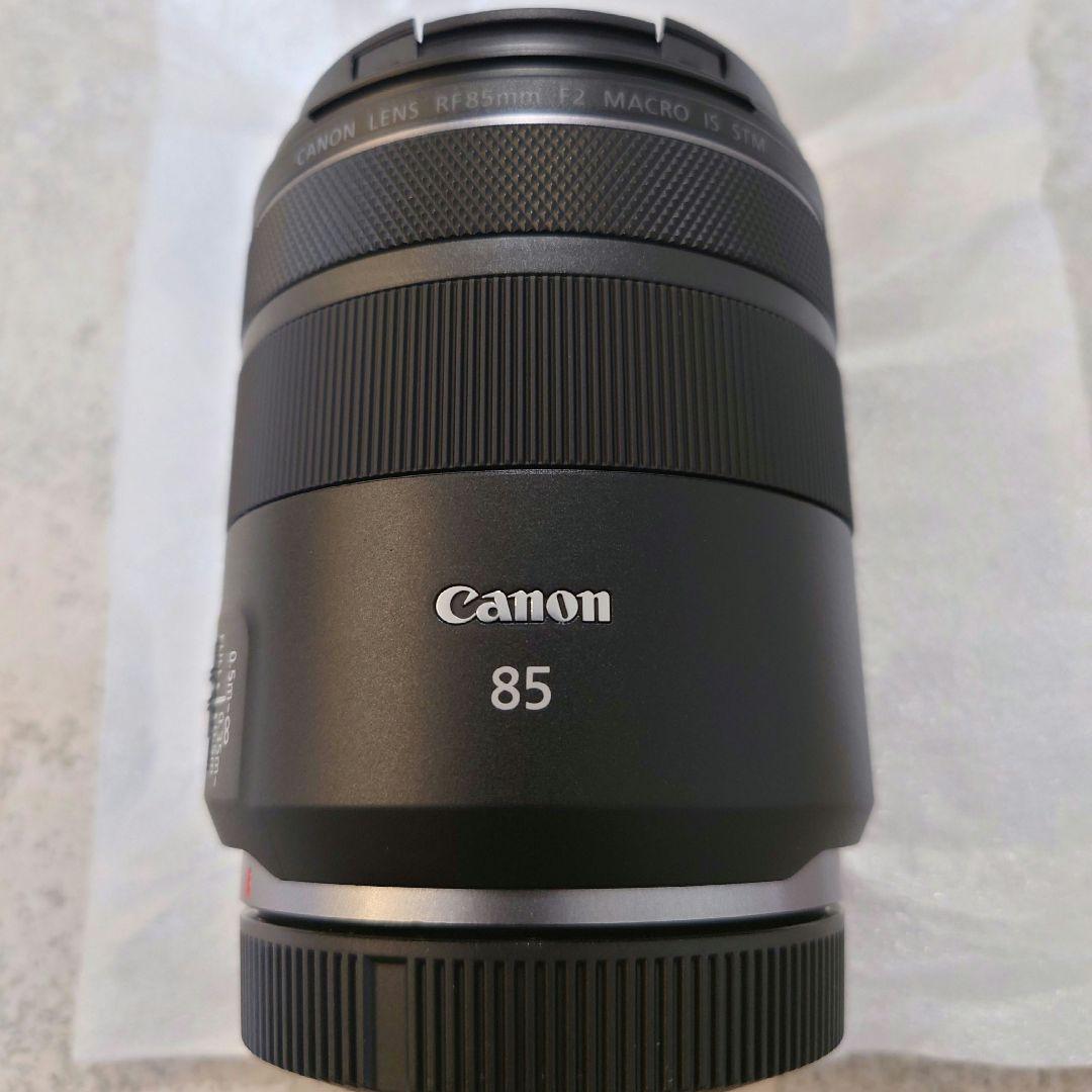 [新品]Canon RF 85mm F2 MACRO IS STM　交換式レンズ