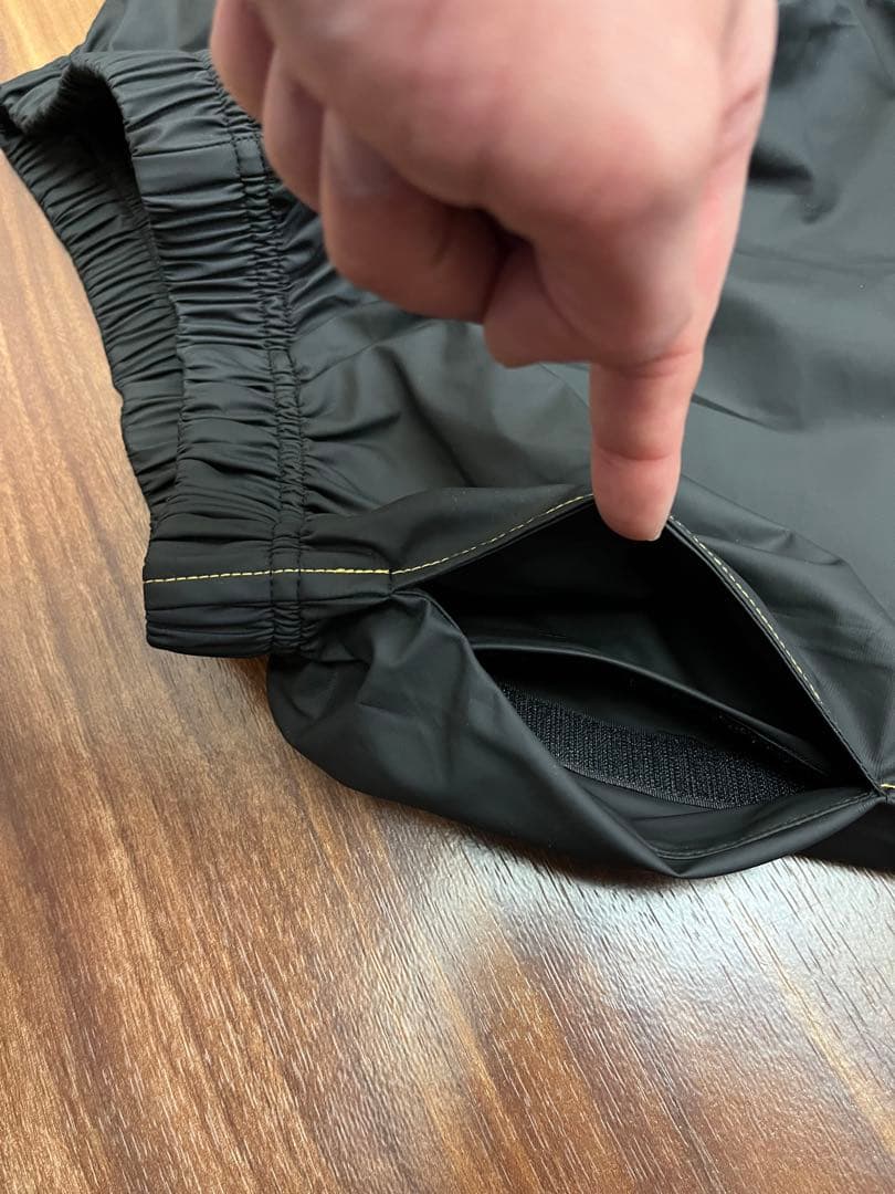 定価9.680円☆試着のみ超美品☆GOLD'S GYMオリジナル・サウナスーツ②