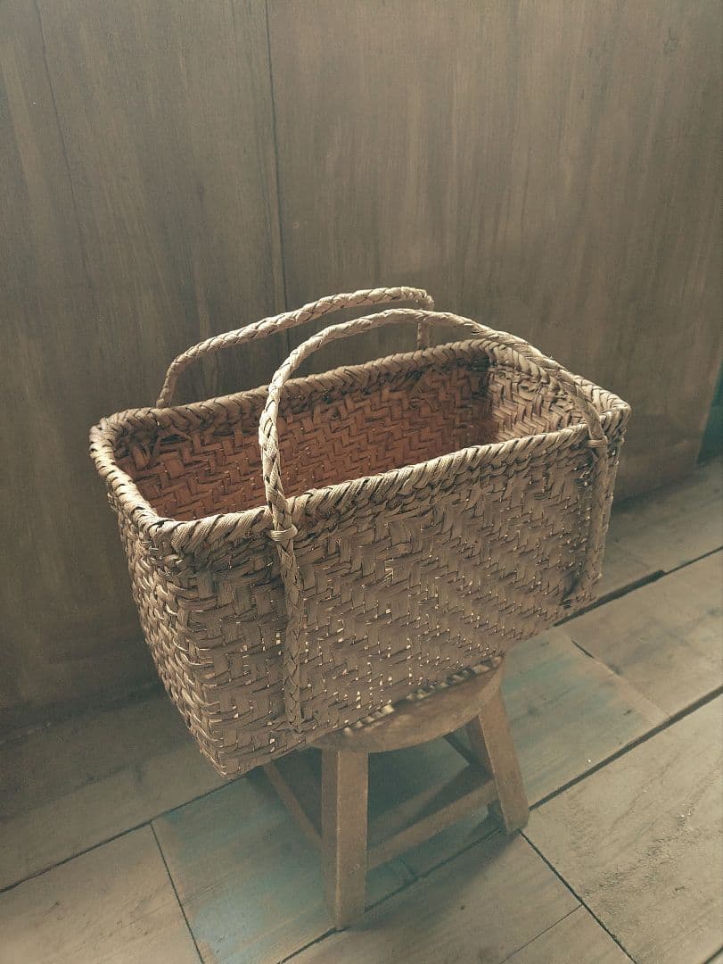 たけさくさま専用。信州安曇野の山葡萄かごバック。里山手仕事
