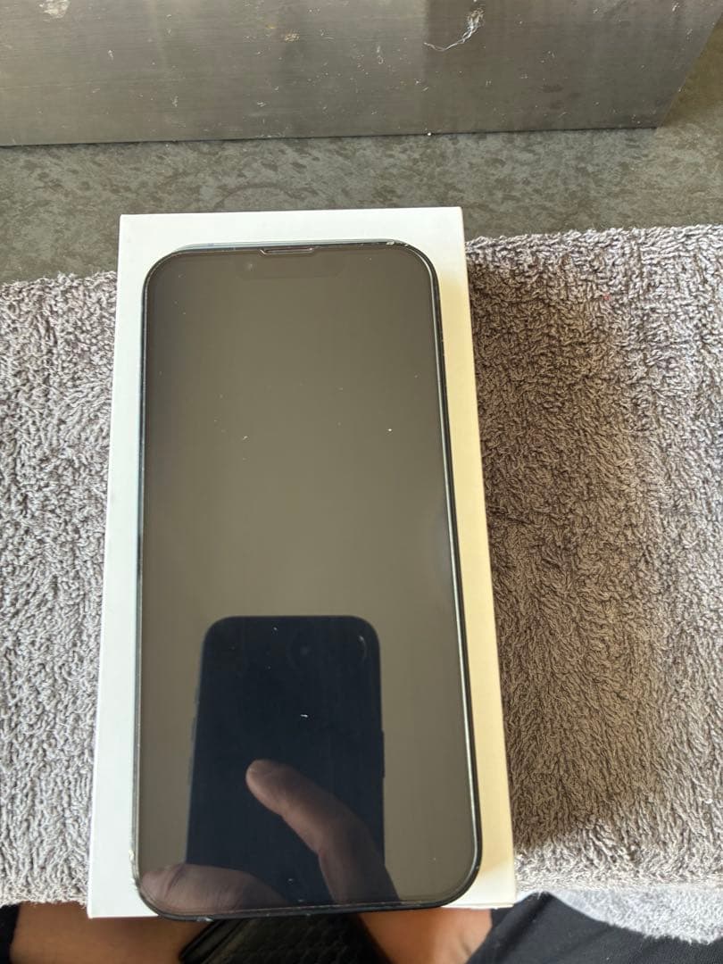 iPhone13 128GB ブラック　動作確認済み　画面フィルム付き