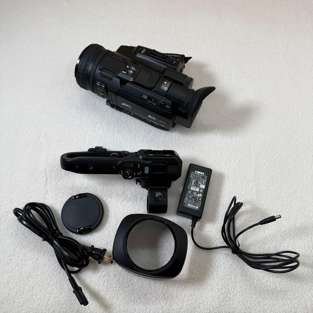 ジャンク　JVC 4Kビデオカメラ GY-HM175