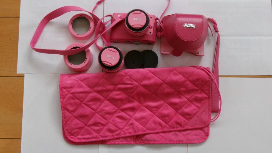 ショット数367枚　NIKON 1 J1 ダブルズームセット 　美品です