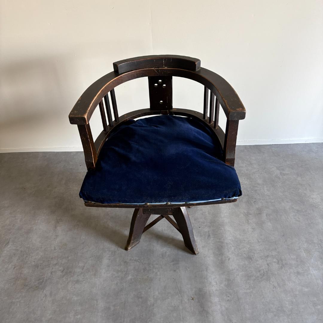 アンティーク　木製ドクターチェア　回転椅子