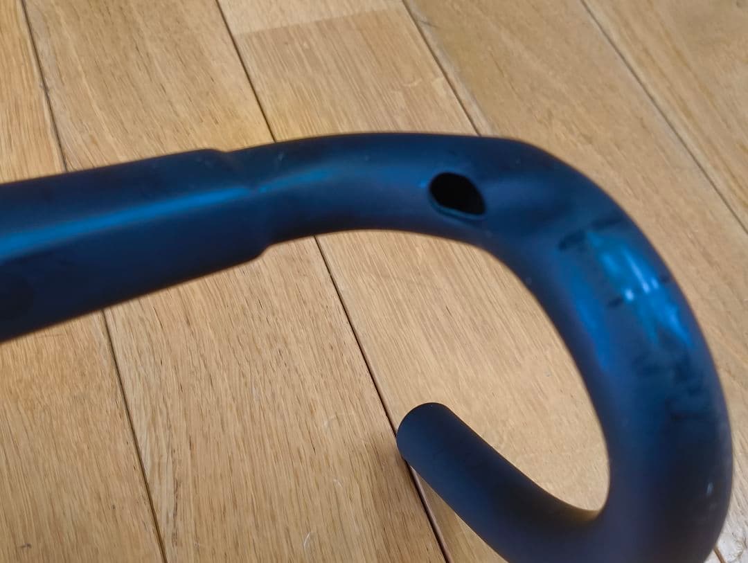 TREK BONTRAGER エアロPROカーボンハンドル 走行少中古品 キズ有