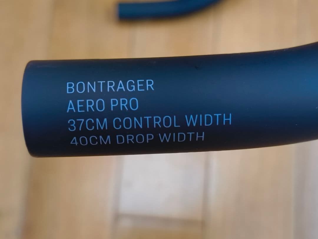 TREK BONTRAGER エアロPROカーボンハンドル 走行少中古品 キズ有