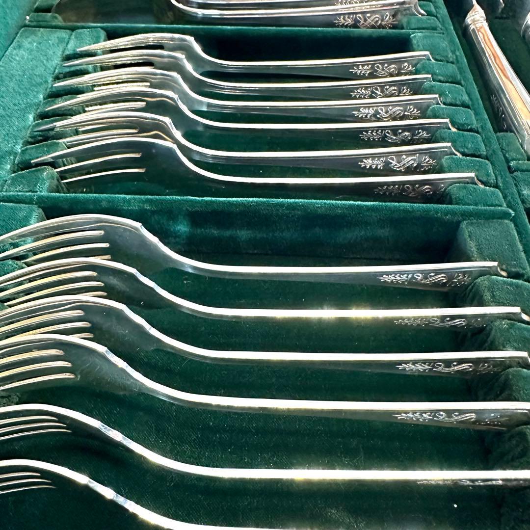 銀製SILVER950 3355ｇWAKOカトラリー83点セット