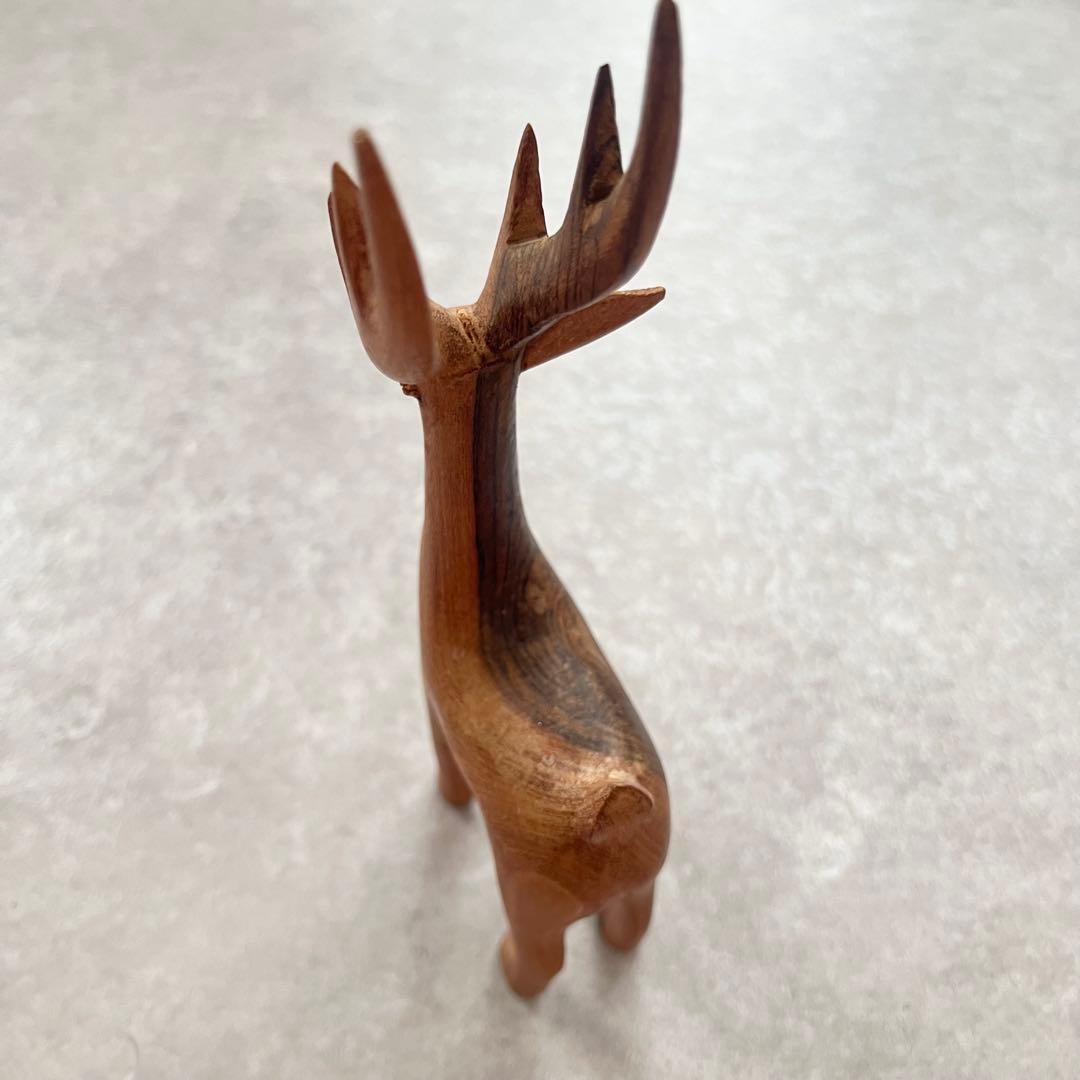 木製の鹿 置物