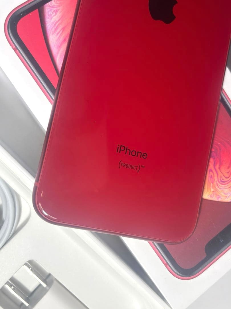 ラーゆ様　美品 iPhone XR 本体　128GB レッド　おまけ付き