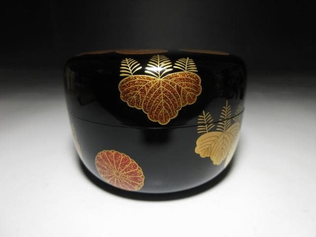 一后一兆 菊桐 平棗／裏千家十五世 鵬雲斎 花押／共箱 共布／輪島塗 最高峰