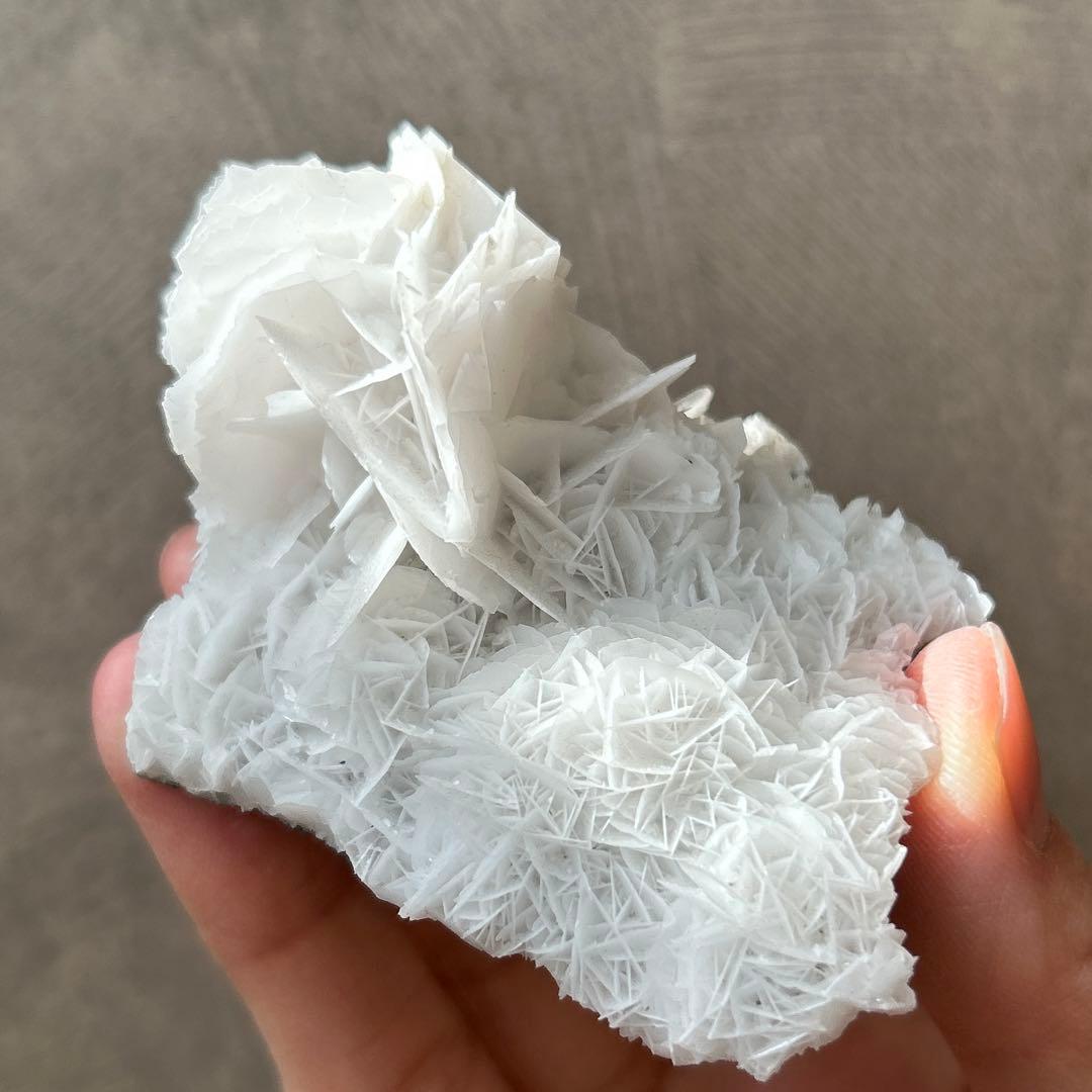 高品質　ホワイトローズカルサイト　白薔薇　カルサイト　ヤオガンシャン産