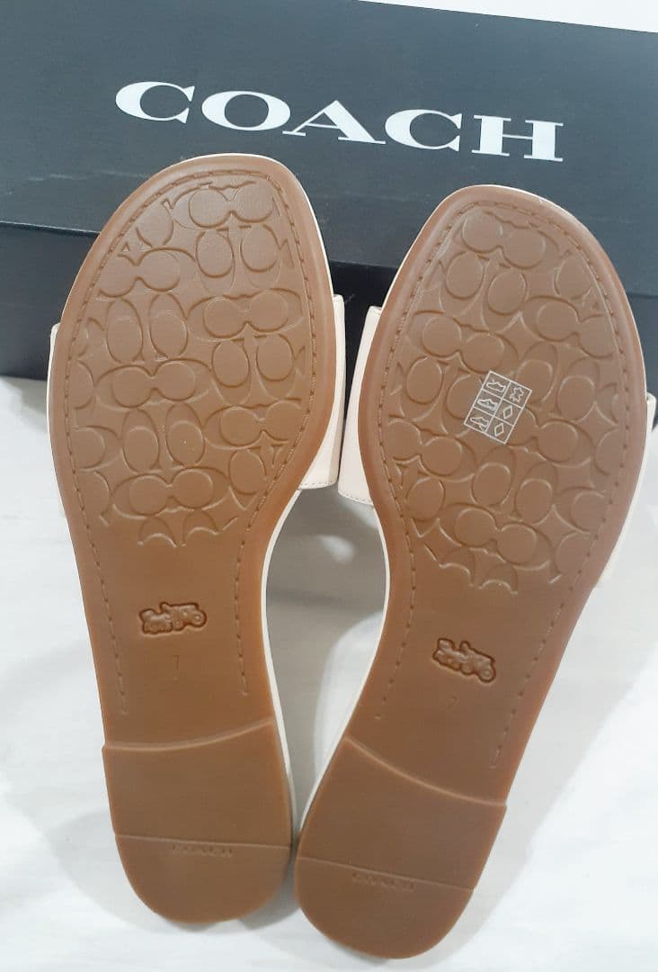 COACH コーチ エヴィ サンダル