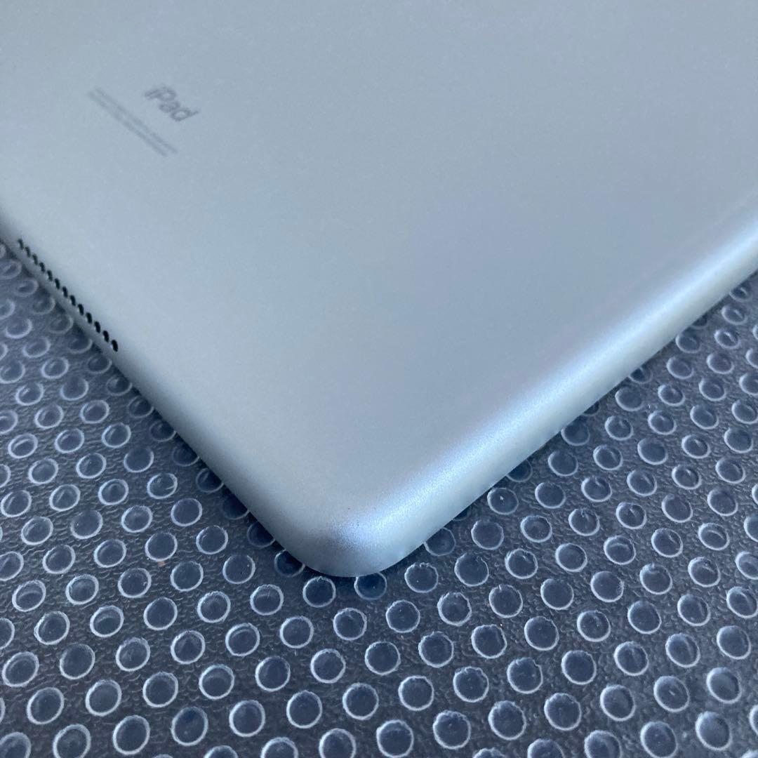 4071【早い者勝ち】電池良好☆iPad8第8世代128GB WIFIモデル☆