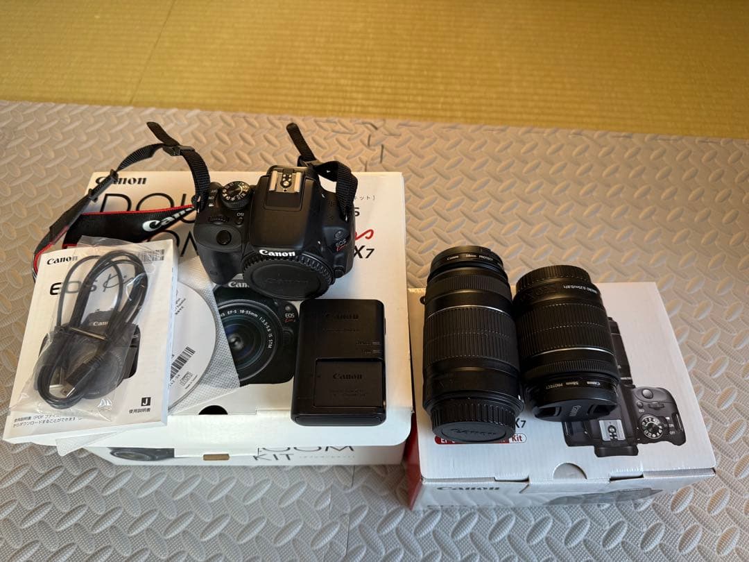 Canon EOS Kiss X7ダブルズームキット&Colemanカメラバッグ