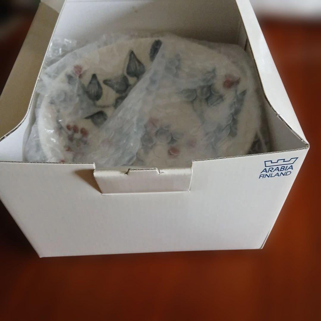 ARABIA Runo フロストベリー　ボウル 17cm