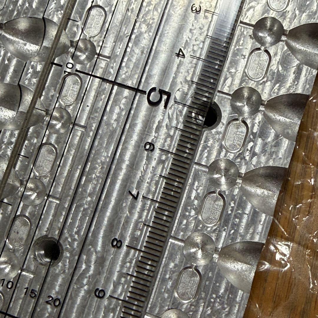 ジグヘッドモールド1 1g, 2g