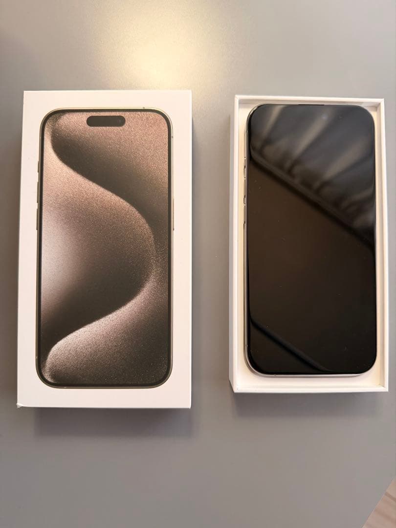 【美品】iPhone 15 Pro 128GB ナチュラルチタニウム