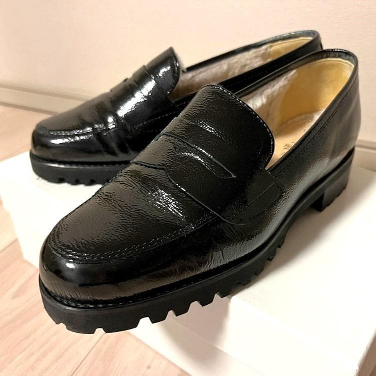 美品★ルーカグロッシ ムートン付きエナメル ローファー 35★人気完売