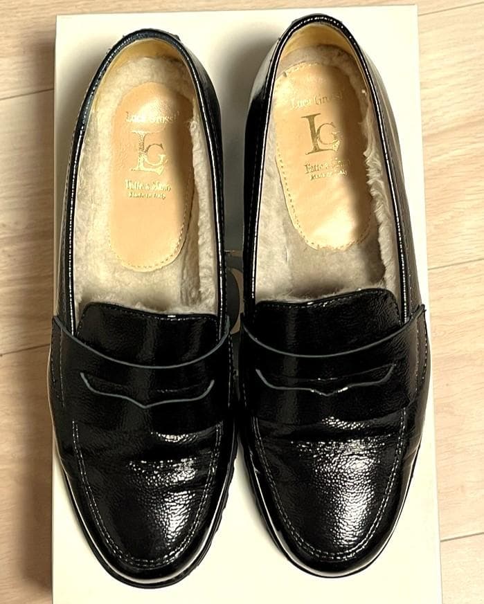 美品★ルーカグロッシ ムートン付きエナメル ローファー 35★人気完売