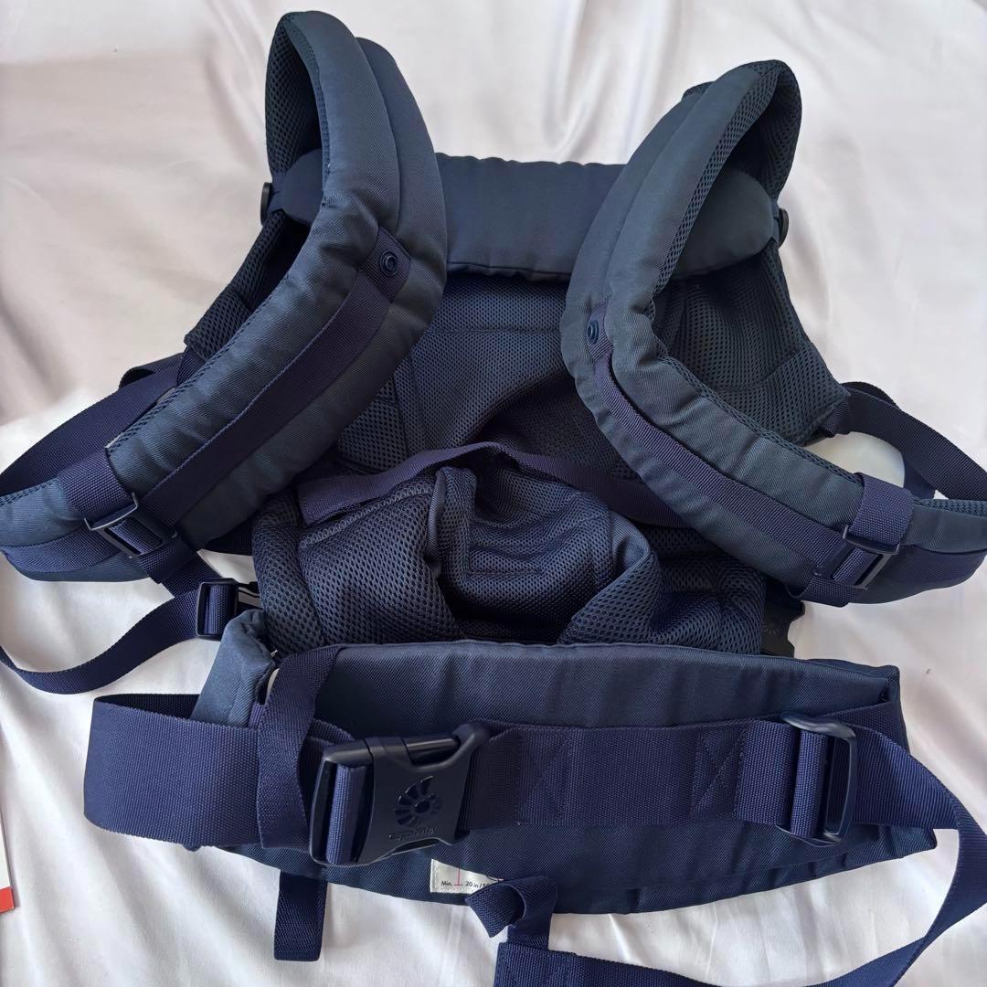 【日本限定】美品✨抱っこ紐　エルゴベビーアダプト　クールエア　紺