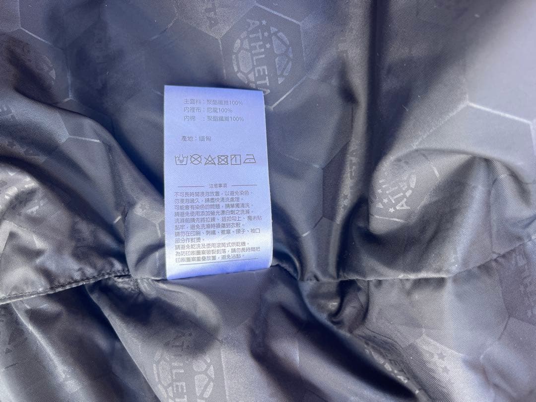 ATHLETA ベンチコート ブラック　Lサイズ