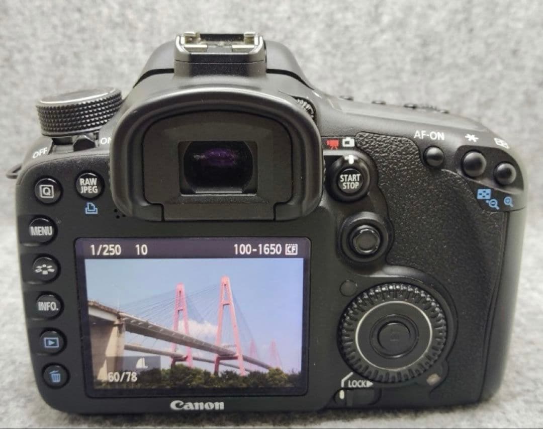 Canon EOS 7D デジタル一眼レフカメラ