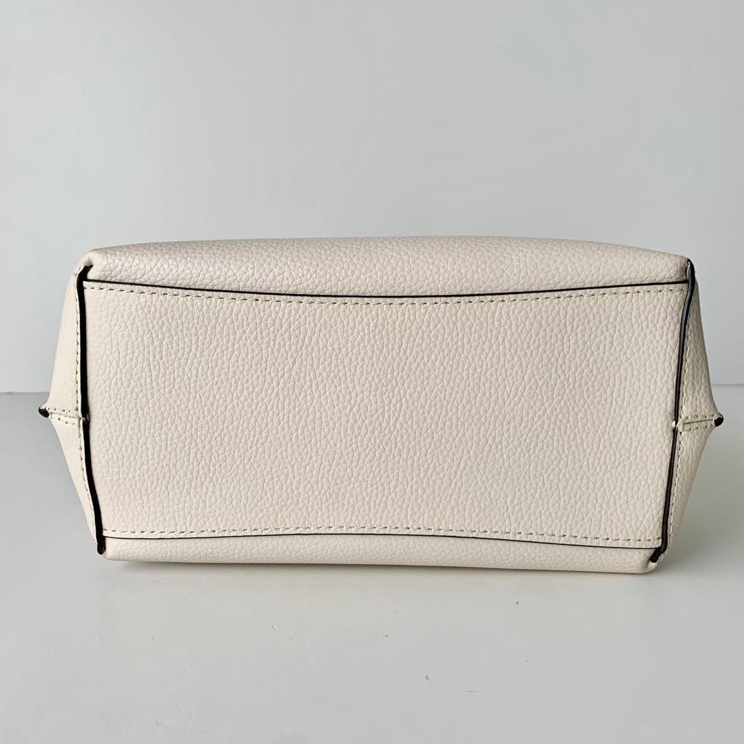 【COACH】コーチ　モリー　バケットバッグ　アイボリー　ホワイト　2way