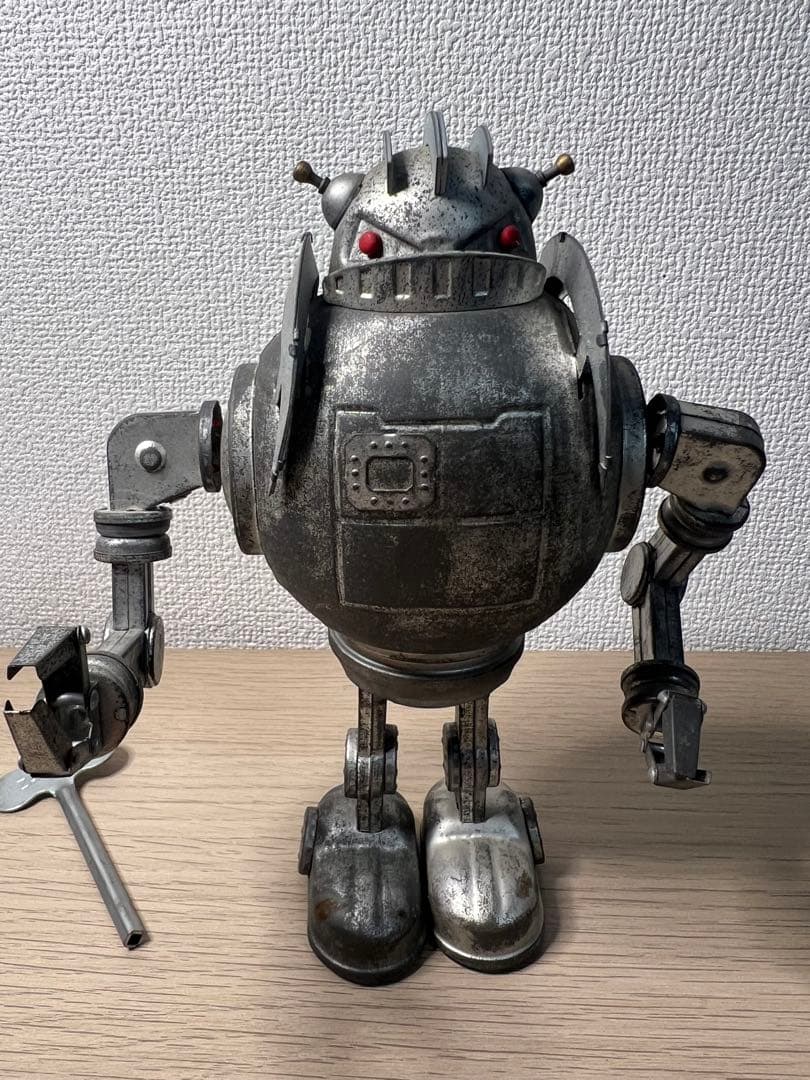 【希少】映画『ザスーラ』ブリキ製ぜんまい式ロボット Schylling社製