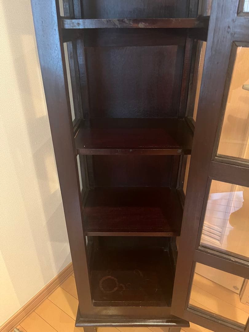 木製ガラス扉付キャビネット 本棚　アジアン家具　キャビネット