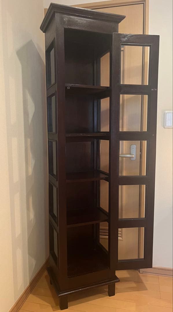 木製ガラス扉付キャビネット 本棚　アジアン家具　キャビネット