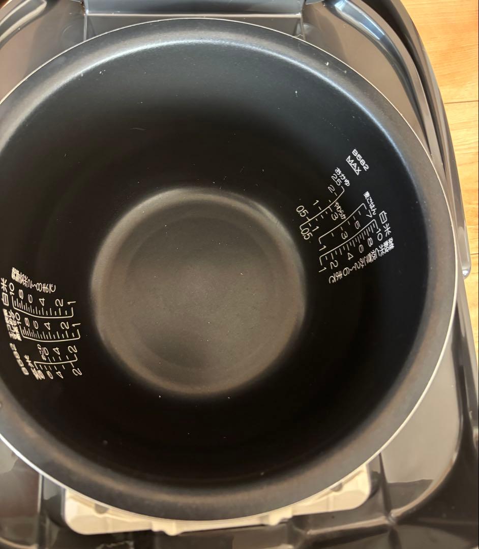 象印　圧力IH炊飯ジャー　NP-BL18　ブラック　2022年製